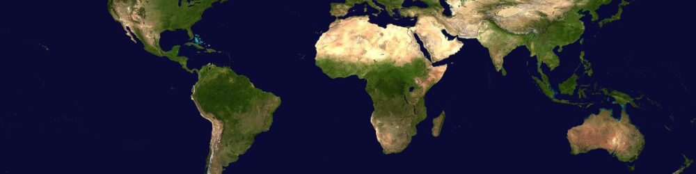 Whole_world_-_land_and_oceans ©NASA Earth Observatory